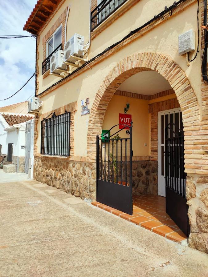 Casa Rosales Toledo A 10 Minutos De Puy Du Fou Polan Exterior foto